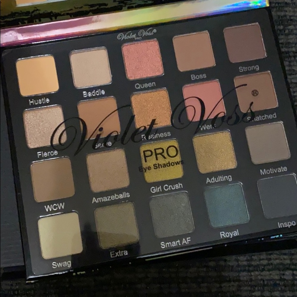 Eyeshadow palette #Violetvoss - Picture 5 of 5